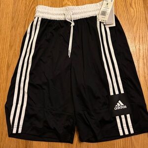 NWT Adidas Men's Black and White Athletic Shorts - Size Small